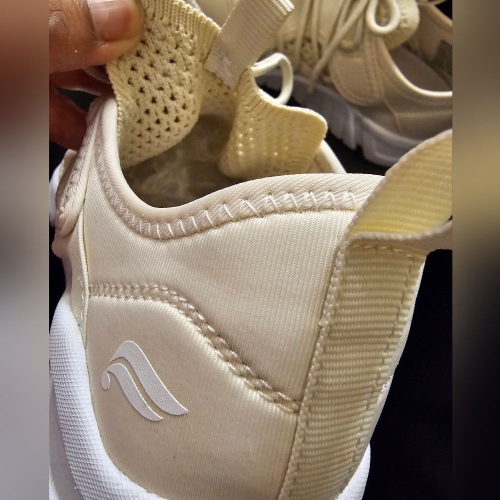 Fabletics Brookside Performancesneaker Size 8 Cre… - image 8